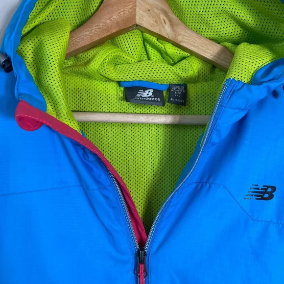 New Balance Windbreaker Rain Running Hooded Jacket Women's XXL Long Sleeve Blue - Picture 6 of 16